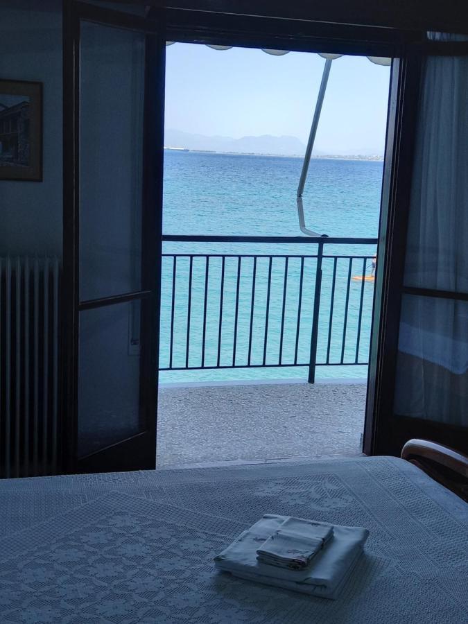 Ekie Apartment With Sea View Kalamáta Buitenkant foto